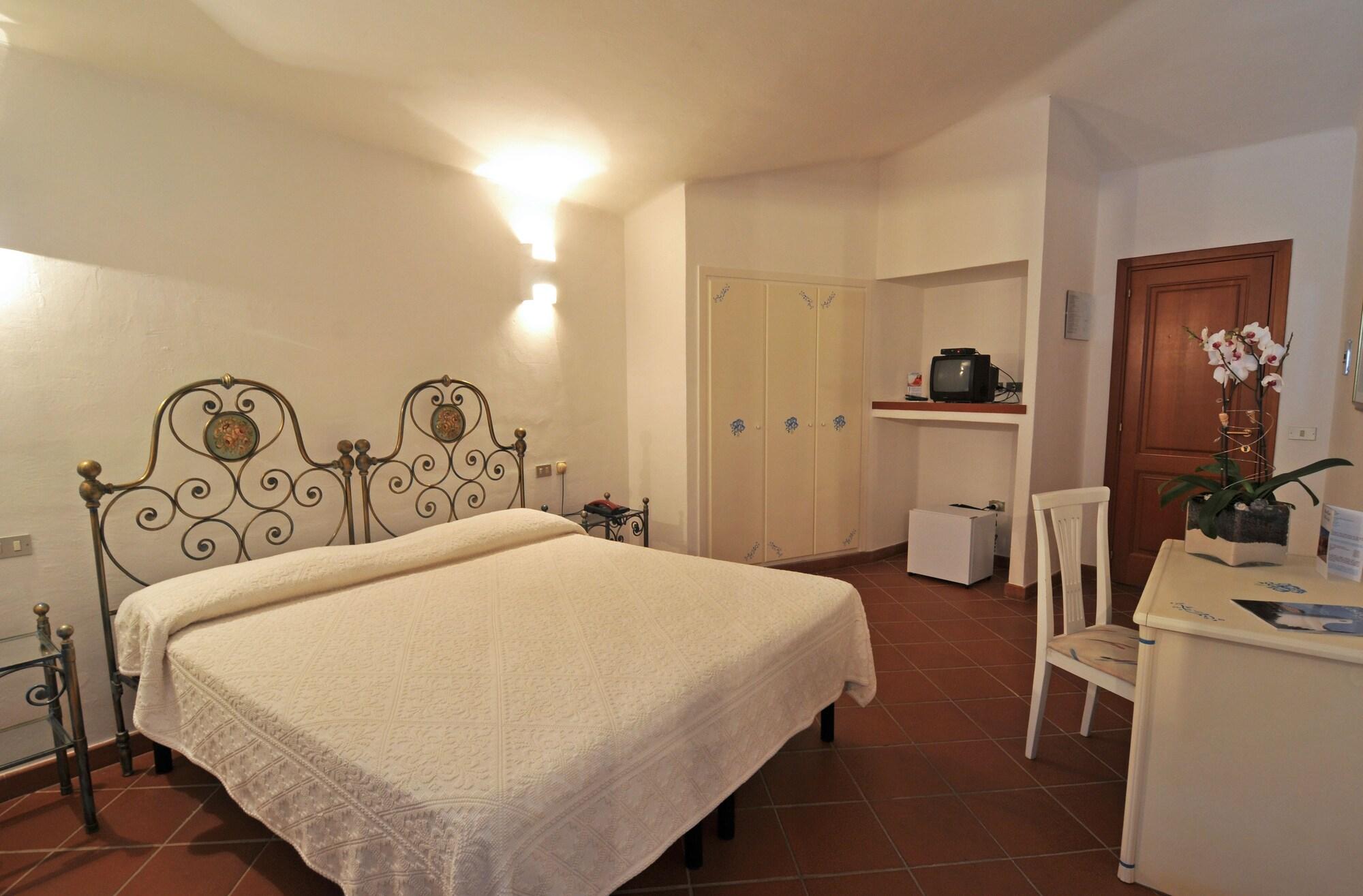 Hotel Il Piccolo Golf Porto Cervo Luaran gambar
