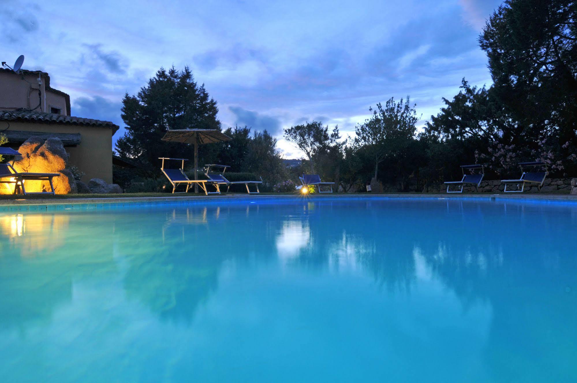 Hotel Il Piccolo Golf Porto Cervo Luaran gambar